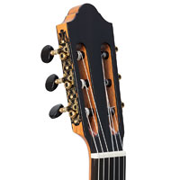 Kremona Romida, classical guitar with solid spruce top and back and sides made of solid rosewood, head