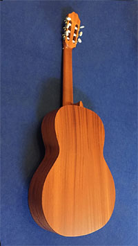 Lacuerda, Model 65 M, classical guitar spruce, mahogany, scale 65 cm, back view